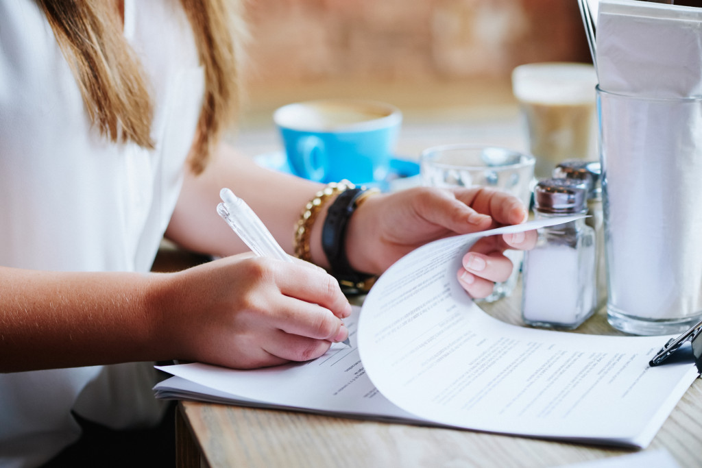 Consider These 5 Things Before Choosing a Notary
